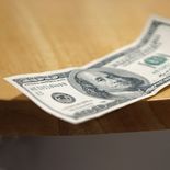 La corrección del dólar hacia la baja se dio en una sesión con más de 16 millones de dólares operados. La corrección del dólar hacia la baja se dio en una sesión con más de 16 millones de dólares operados.