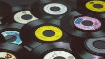 Estas son tres ideas para darle una nueva vida a esos vinilos viejos que tenés guardados.&nbsp;
