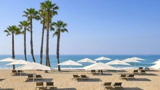 El hotel español es extremadamente lujoso y exclusivo. El hotel español es extremadamente lujoso y exclusivo.