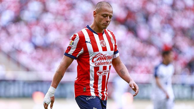 Mientras busca club, Javier Chicharito Hernández se mantiene activo en su cuenta de Instagram. Sin embargo sus posteos no son bien recibidos por la fanaticada de Chivas.