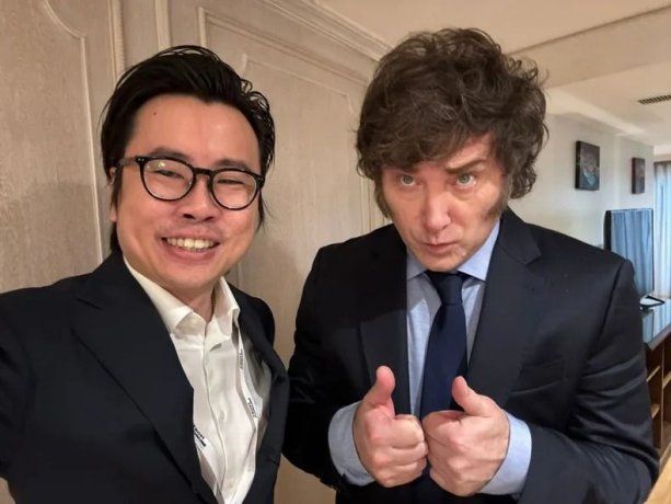 El presidente&nbsp;Javier Milei y el creador de $LIBRA, Julian Peh.