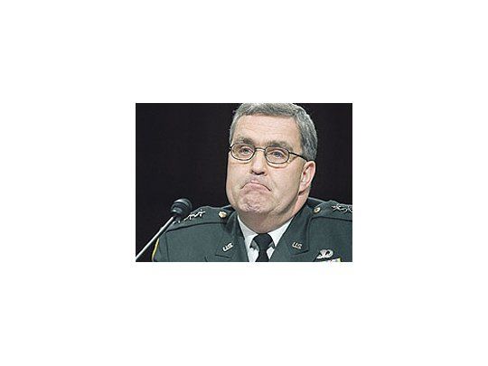 El teniente general Douglas Lute, designado por GeorgeW. Bush como el máximo coordinador de las guerrasen Irak y en Afganistán, presentó ante el Senado norteamericanoun panorama pesimista sobre las accionesen el país árabe.