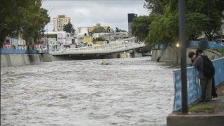 La crecida del río Suquía continúa preocupando a la ciudad de Córdoba