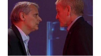 Antes de la denuncia, el exarbitro y el diputado se cruzaron en un programa de TV.