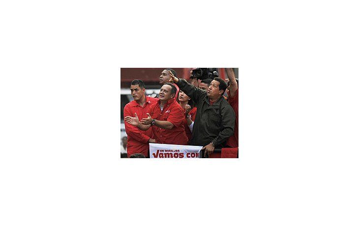 Hugo Chávez en campaña en la región de Miranda, uno de los bastiones con más posibilidades de perder.