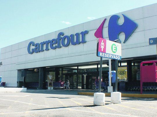 experiencia. Carrefour busca sumarse a la tendencia mundial de ventas online y distribución inmediata al domicilio de los compradores.