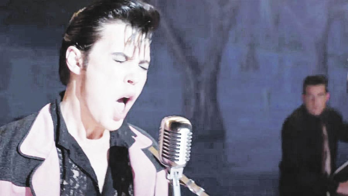 Elvis family praises Luhrmann biopic