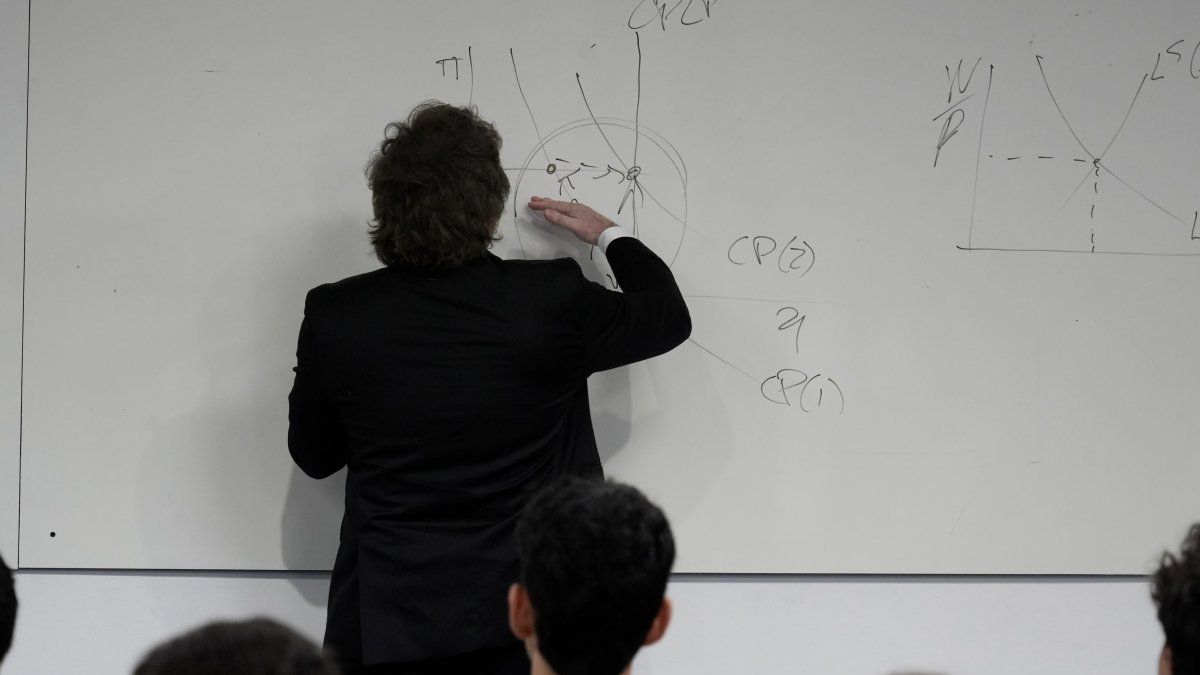 Javier Milei se pone al frente de la defensa de su programa económico y dará su segunda charla en una semana
