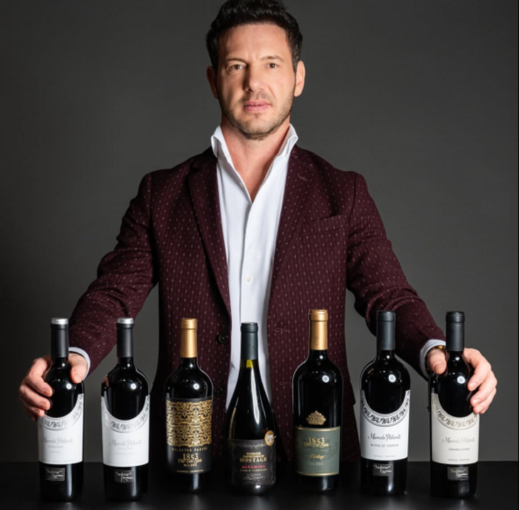The range includes Malbecs and Cabernet Francs of selected vineyards, as well as Blends de Terroirs that express complexity, balance and character. The range includes Malbecs and Cabernet Francs of selected vineyards, as well as Blends de Terroirs that express complexity, balance and character.