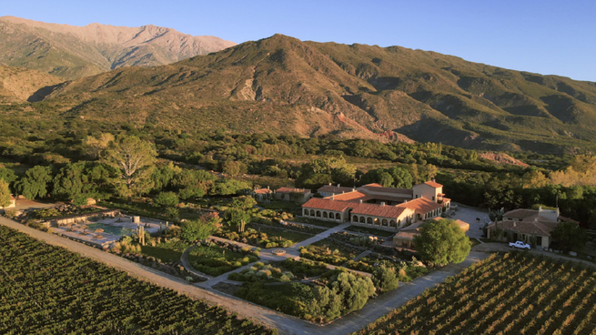 A 2.300 metros de altura, Estancia Colomé alberga a la bodega más antigua en funcionamiento de la Argentina