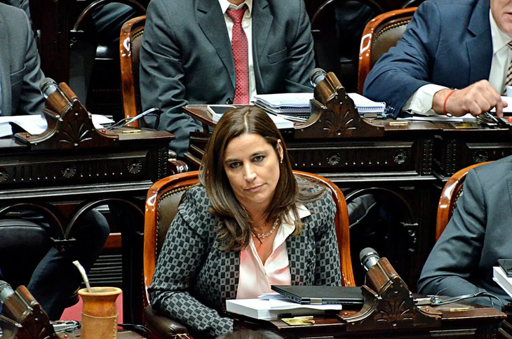 Soledad Carrizo, diputada radical por la provincia de Córdoba. Soledad Carrizo, diputada radical por la provincia de Córdoba.
