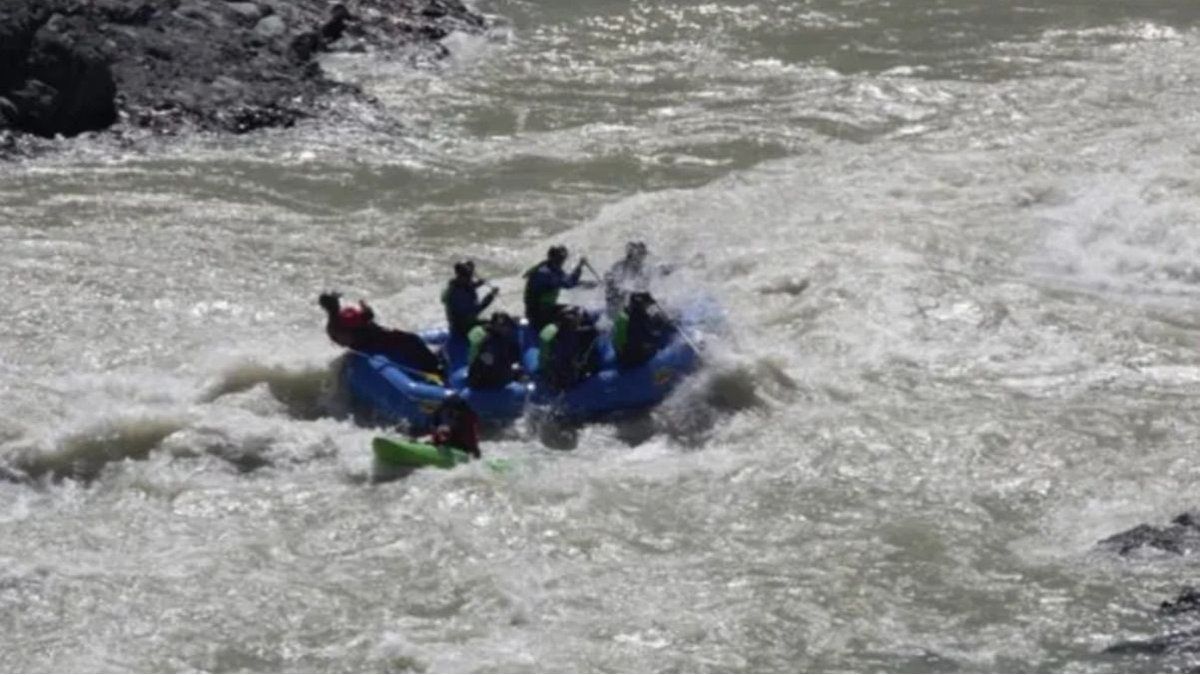 Accident in Santa Cruz: three people died when their raft overturned on an excursion