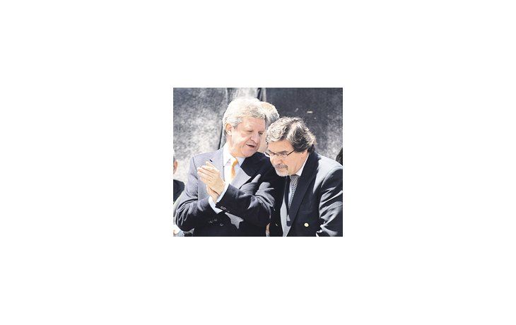 Sileoni y Oporto compartieron ayer un acto en Tres de Febrero. Allí anunciaron la necesidad de poder cumplir en 2011 con los 180 días de clase que fija la ley.