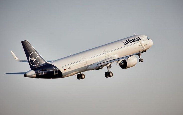 China&nbsp;recibió el primer vuelo proveniente de Europa.