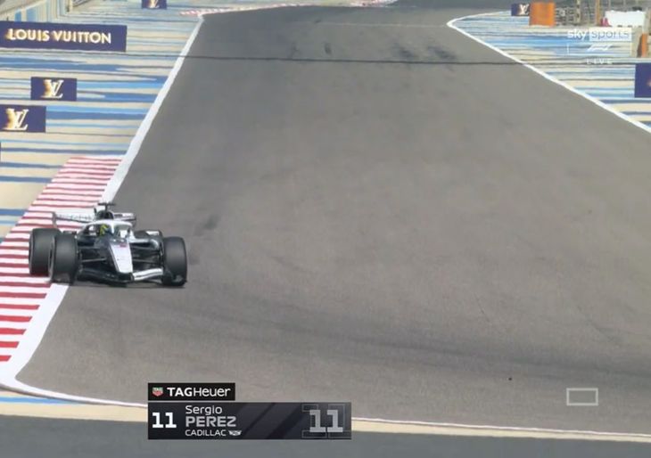 El Cadillac de Sergio Checo Pérez en acción durante los ensayos matutinos en Bahréin. El Cadillac de Sergio Checo Pérez en acción durante los ensayos matutinos en Bahréin.