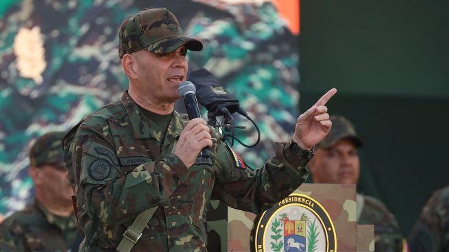 Según Padrino “asesinaron a sangre fría” a integrantes del anillo de seguridad presidencial, efectivos militares y civiles.