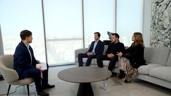 Nicolás Guaia, Emiliano Anselmi y Paula Gándara&nbsp; participaron del segundopanel de Ámbito Debate sobre Finanzas & Inversiones.