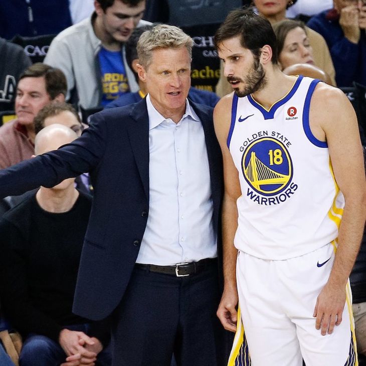 Se convirtió en el primer jugador israelí de la historia en llegar a la NBA. Se convirtió en el primer jugador israelí de la historia en llegar a la NBA.