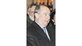 El titular delFMI, Rodrigode Rato, creeque en 2007el crecimientode laeconomía enel mundodeberíasituarse en4,9 porciento.