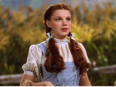 El vestido de Dorothy en 'El Mago de Oz' sale a subasta