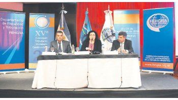 ámbito.com | exposición. Los funcionarios de la AFIP explicaron ante los asesores de hoteleros y gastronómicos el nuevo régimen de facturación.