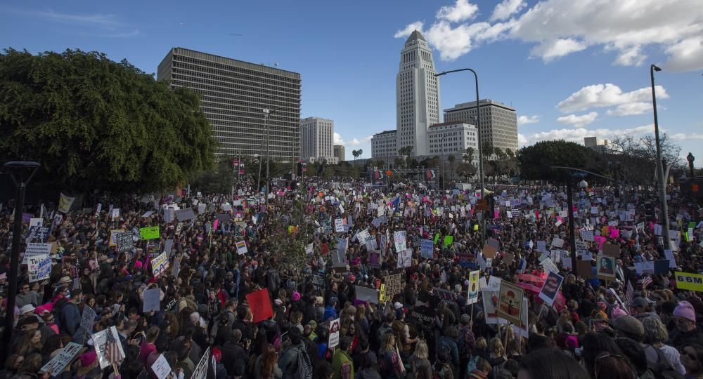 EEUU: más de dos millones de personas participaron en las marchas anti Trump  (foto 1)