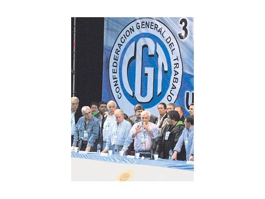 CGT: ASUMIÓ CALÓ; APOYÓ AL GOBIERNO Y VERÁ A CRISTINA