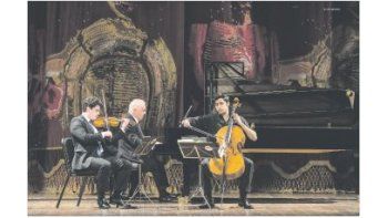 ámbito.com | Trío. La conexión establecida entre Barenboim padre e hijo y Soltani es admirable, igual que la calidad individual.