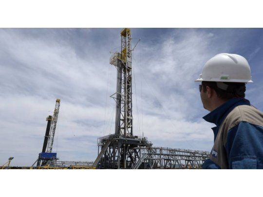 Piden investigar si hubo delito en el contrato entre YPF y Chevron