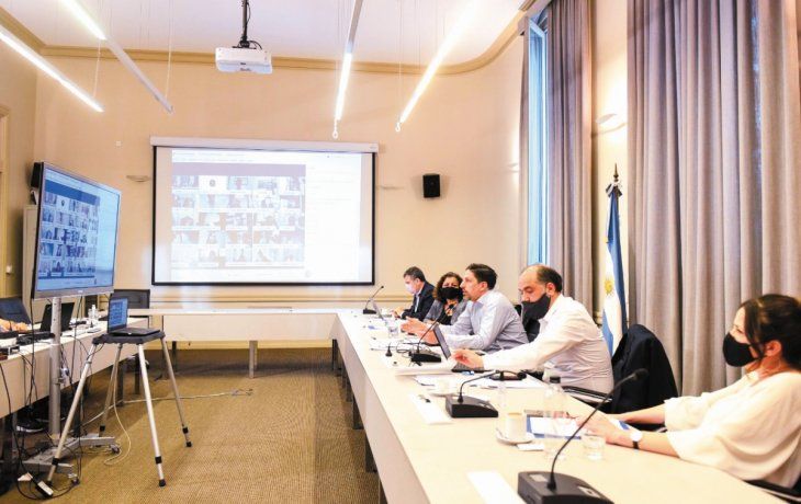 Decisión. El ministro Nicolás Trotta encabezó ayer la reunión virtual del Consejo Federal de Educación.