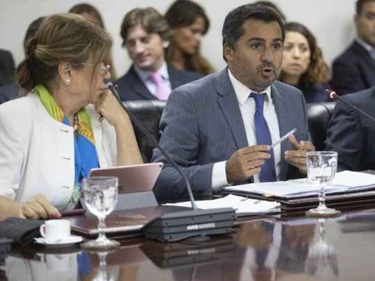 La comisión de Disciplina y Acusación del Consejo de la Magistratura decidió unificar las denuncias contra el juez federal Luis Rodríguez, acusado de recibir coimas. El consejero Diego Molea durante la reunion.