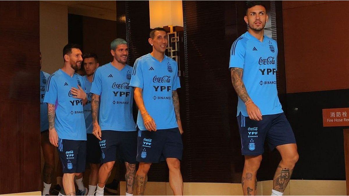 The National Team began training in China for the friendly with Australia