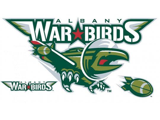 Los WarBirds iban a ser presentados a finales de 2001.
