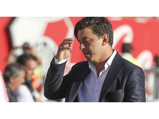 Gallardo ya piensa en potenciales reemplazantes para Alario.