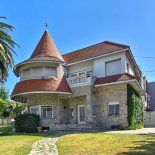 Una casa de estilo singular, en Nogoyá y casi Avenida General Paz, en Versalles Una casa de estilo singular, en Nogoyá y casi Avenida General Paz, en Versalles