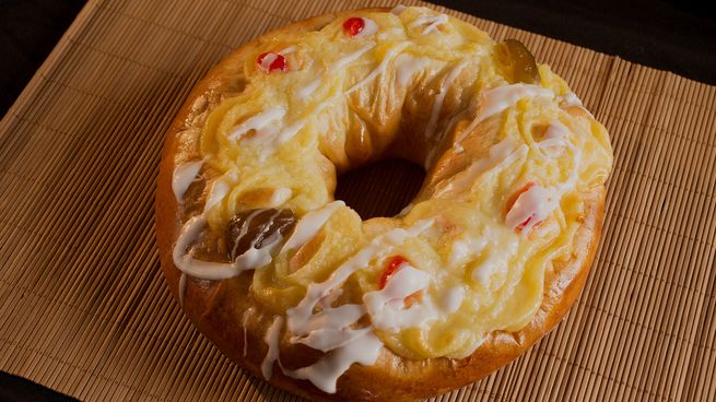 Despedir la época de fiestas con roscas y tortas, en este Día de Reyes.