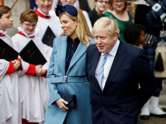 El rpimer ministro de Reino Unido, Boris Johnson, y su prometida Carrei Symonds, tuvieron un niño.