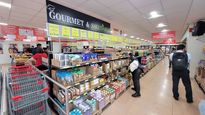 nacio en estados unidos, llego a mexico hace dos decadas y sus tiendas revolucionaron el mercado: son el terror de walmart, chedraui y soriana