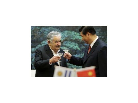 Mujica: Brasil y Argentina le tienen miedo a China
