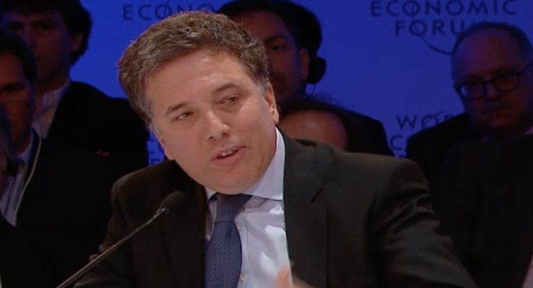 Para Dujovne, baja gradual del déficit “no es negociable” (foto 1)