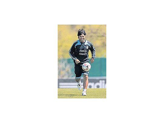 Viajó Agüero por problema familiar