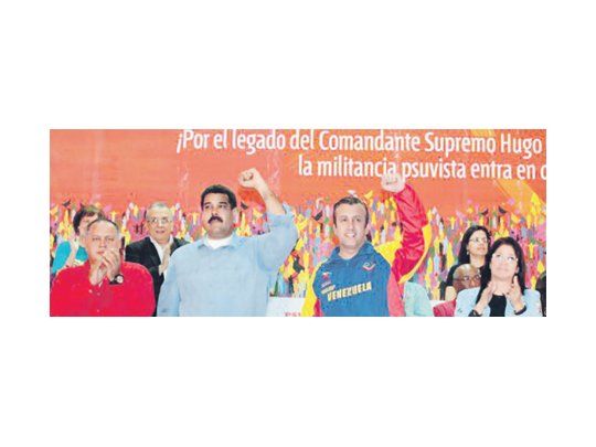 El presidente venezolano, Nicolás Maduro, inició una cacería contra referentes históricos del chavismo que cuestionaron su capacidad de liderazgo y la transparencia de su gestión. Las reiteradas críticas revelan una profunda división interna en el PSUV.