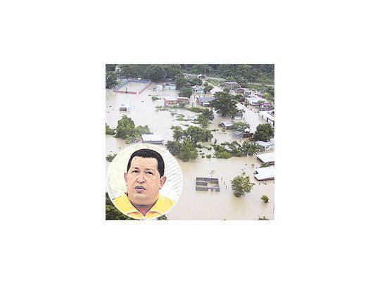 Las inundaciones en Venezuela y en Colombia por las intensas lluvias se deben al «capitalismo criminal», según el presidente venezolano, Hugo Chávez.