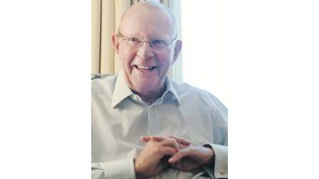 Wilbur Smith: «La raza humana ha estado en peligro y en conflicto desde que salió del paraíso terrenal. Cuando a Adán y Eva les pegaron una patada, empezó el drama humano».