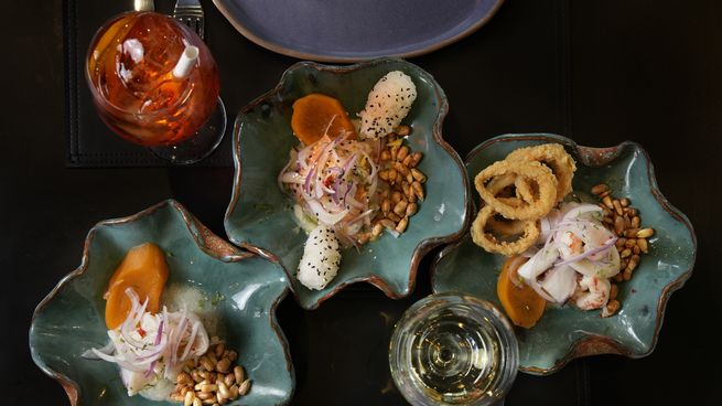 Ono Nikkei destaca en Colegiales con una fusión de gastronomía peruana y japonesa.