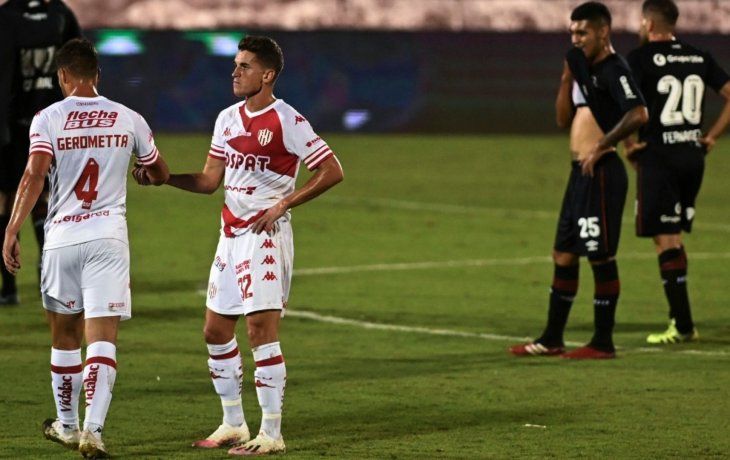 newells recibe union esta tarde: horario, tv y formaciones
