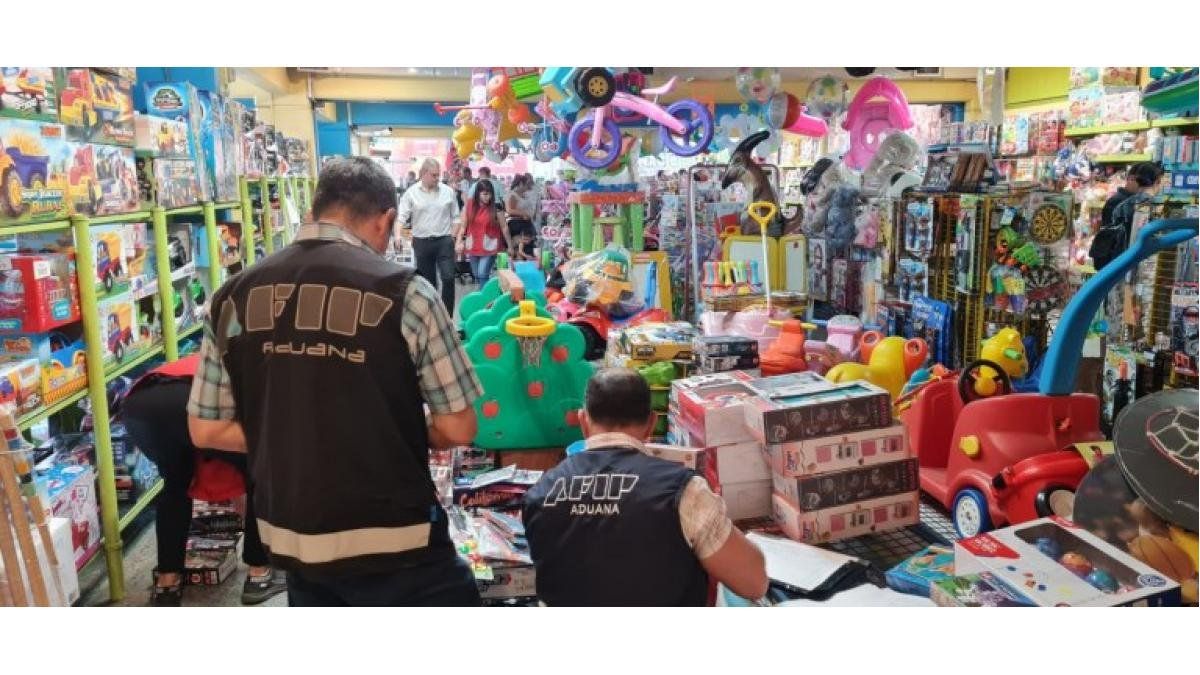 Christmas toy sales fell 6%