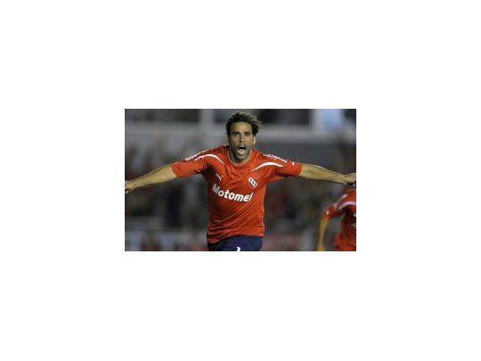 El delantero de Independiente Facundo Parra manifestó su rechazo a la salida de Mohamed como entrenador del Rojo