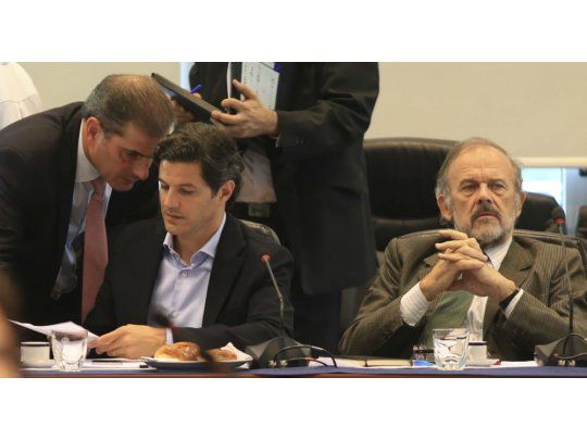 Oficialismo acordó limitar al 7,5% superpoderes en 2017 y 5% desde 2018