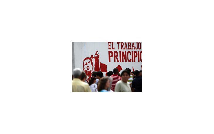 Venezuela vota gobernadores y Chávez pone en juego su hegemonía